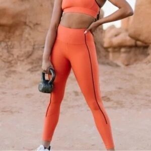 ZYIA Active Burnt Orange High-Waisted Ribbed Leggings Size 6-8